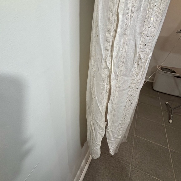 L space bathing suit cover-upon - Picture 7 of 10